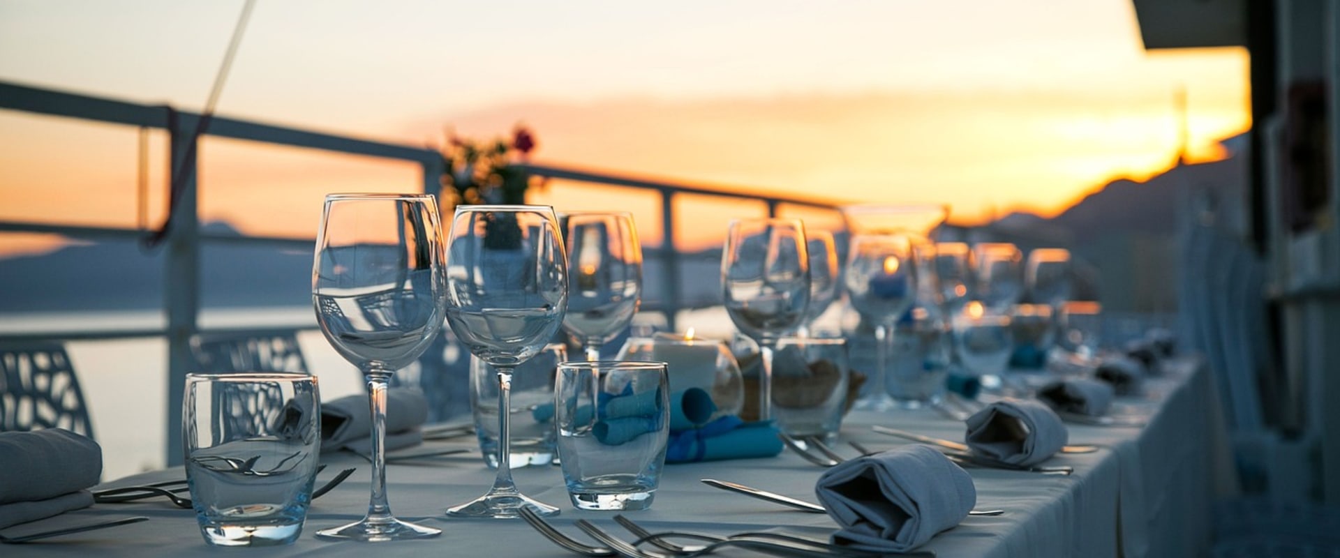 Enhance Home Staging with Custom Glass Features